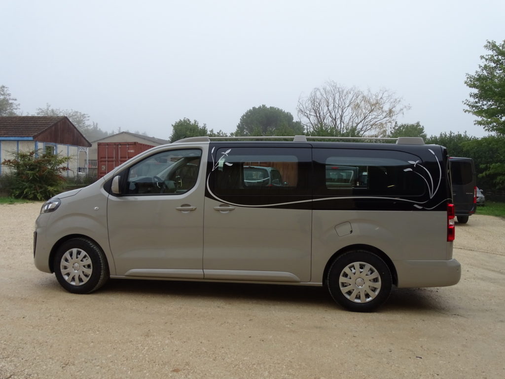 corbillard apres mise biere opel vivaro