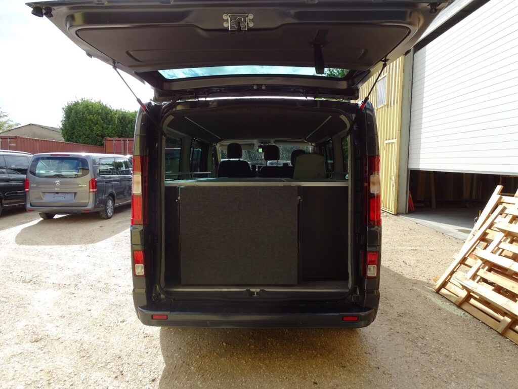 Corbillard mixte Renault Trafic Neuf